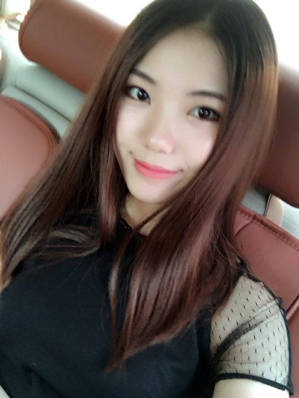 盛开的花朵的第二张照片--邯郸相亲服务中心