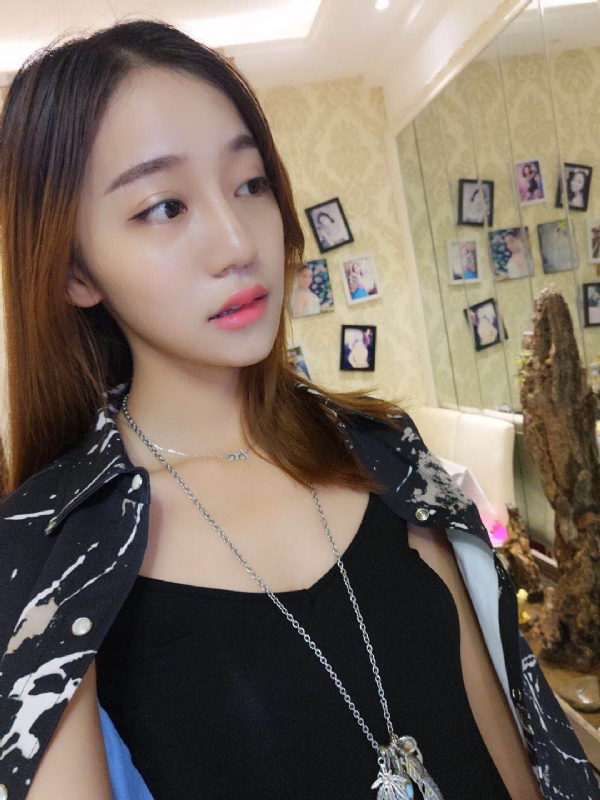 凉兮的第一张照片--邯郸相亲服务中心