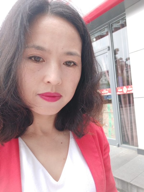 枫叶飘零的第一张照片--邯郸相亲服务中心