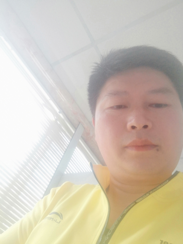 山男的第一张照片--邯郸相亲服务中心