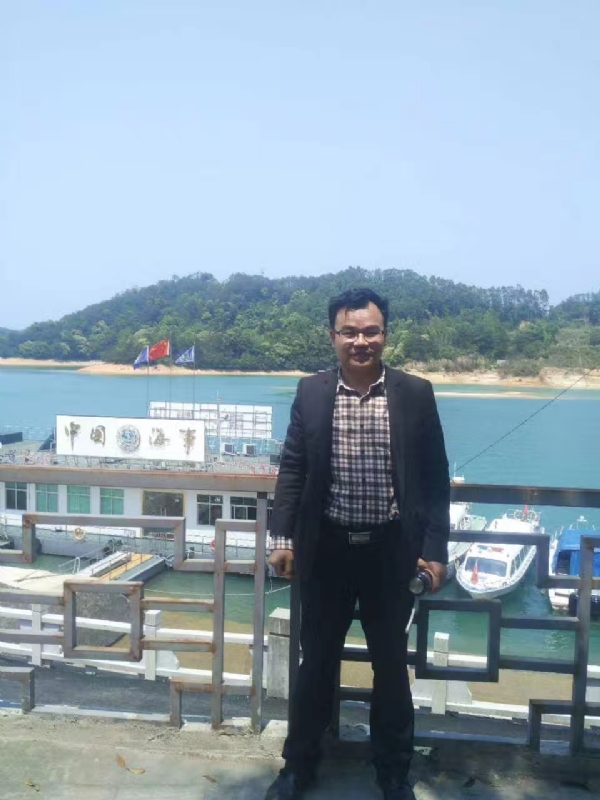 三哥的第一张照片--邯郸相亲服务中心