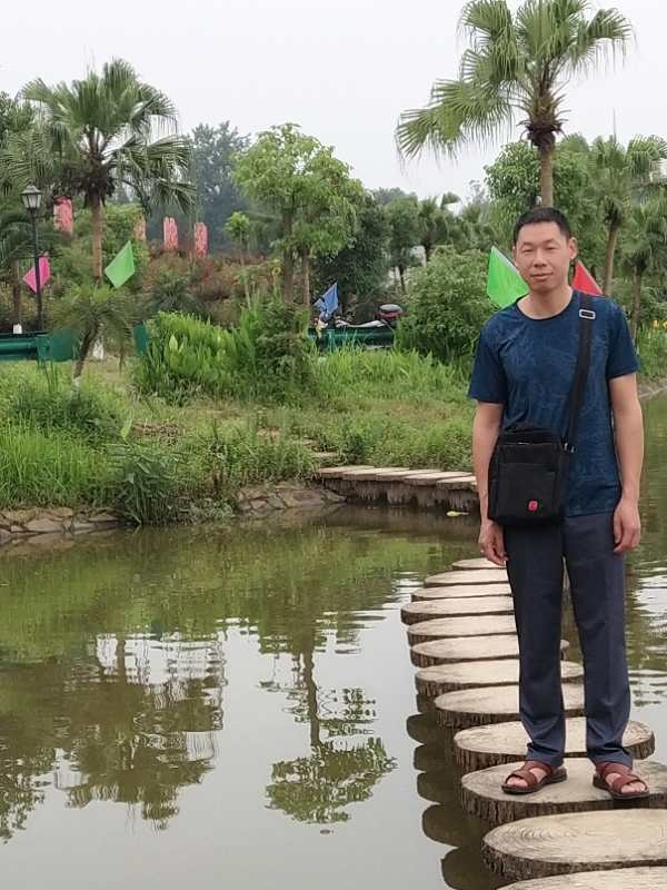 星星知我心的第一张照片--邯郸相亲服务中心