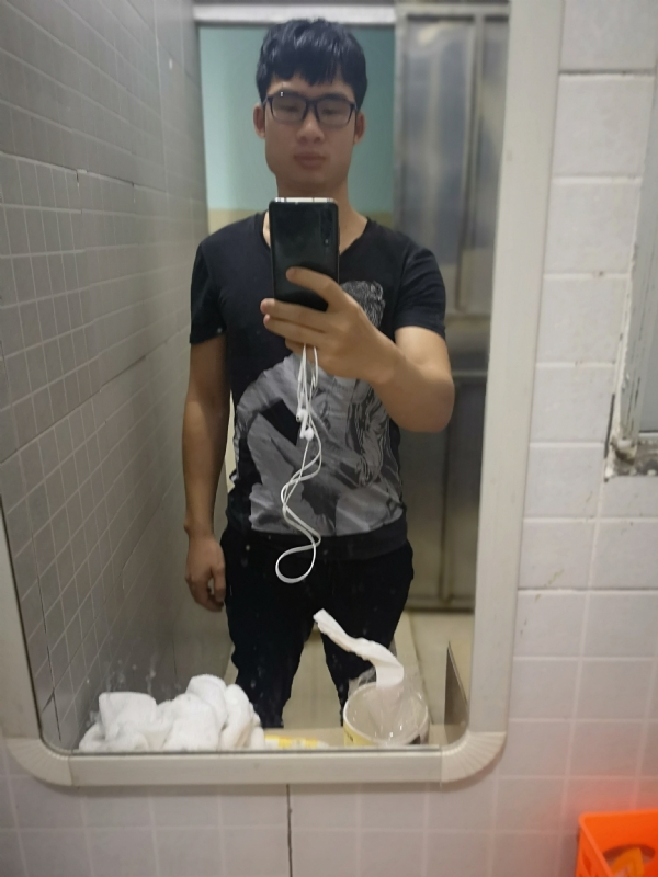 右手的执着的第一张照片--邯郸相亲服务中心