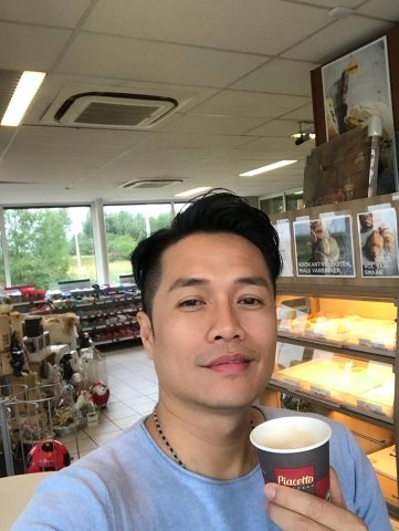 短歌的第一张照片--邯郸相亲服务中心