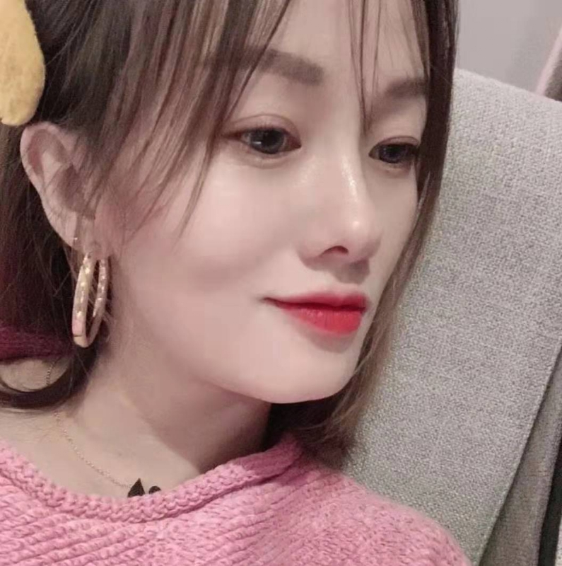 微醺的笑容的第一张照片--邯郸相亲服务中心