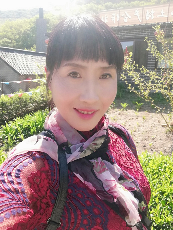 艳阳高照的第一张照片--邯郸相亲服务中心