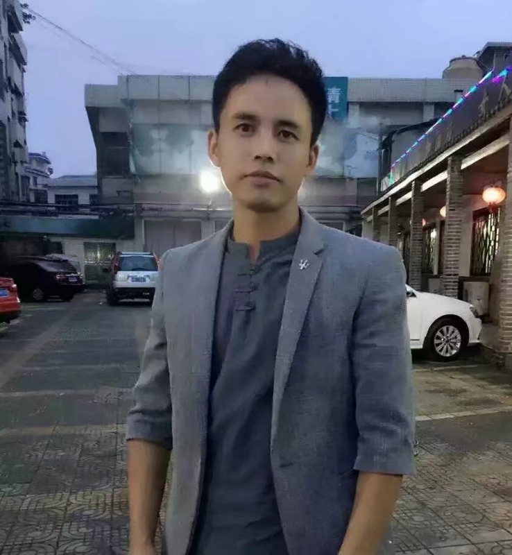 华谢的第一张照片--邯郸相亲服务中心