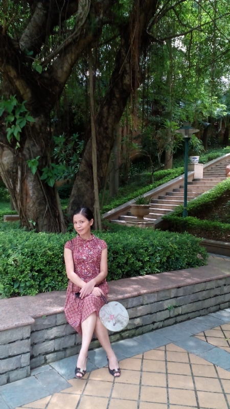 丹草雨田的第一张照片--邯郸相亲服务中心