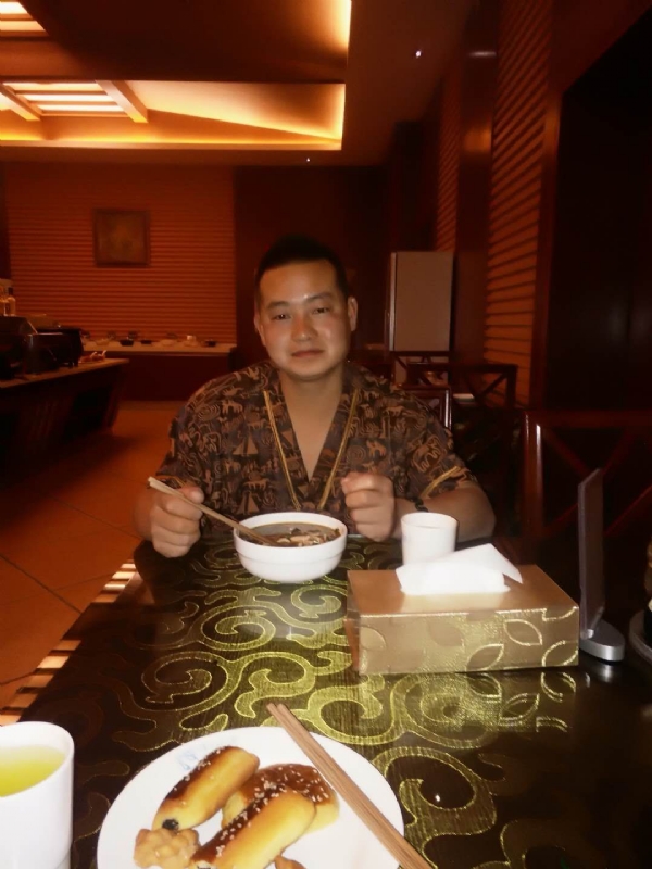 会飞的鱼的第一张照片--邯郸相亲服务中心