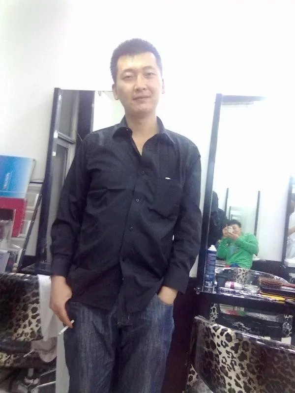 风筝的第一张照片--邯郸相亲服务中心