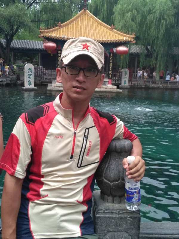 晓峰的第二张照片--邯郸相亲服务中心