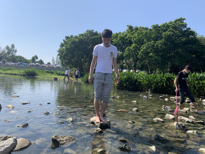 放假吃鸡的第二张照片--邯郸相亲服务中心