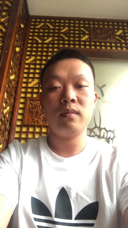 唐子龙的第一张照片--邯郸相亲服务中心