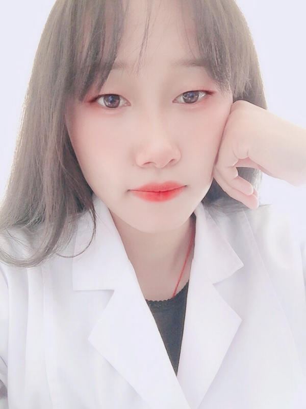 白婚纱的第一张照片--邯郸相亲服务中心