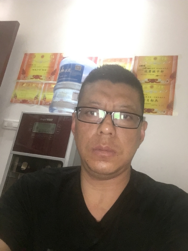 牵手的第一张照片--邯郸相亲服务中心