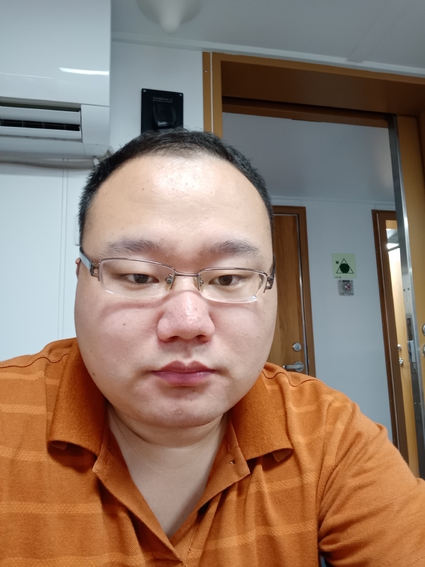 努力爱一次的第一张照片--邯郸相亲服务中心