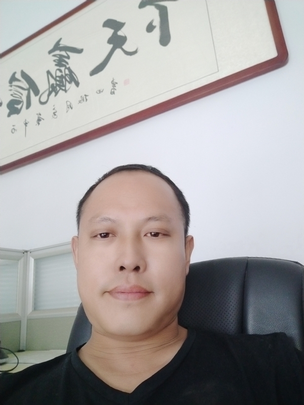 山丘的第三张照片--邯郸相亲服务中心