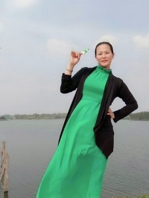 李梅的第二张照片--邯郸相亲服务中心