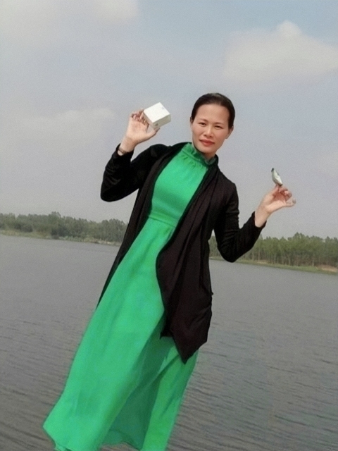 李梅的第三张照片--邯郸相亲服务中心