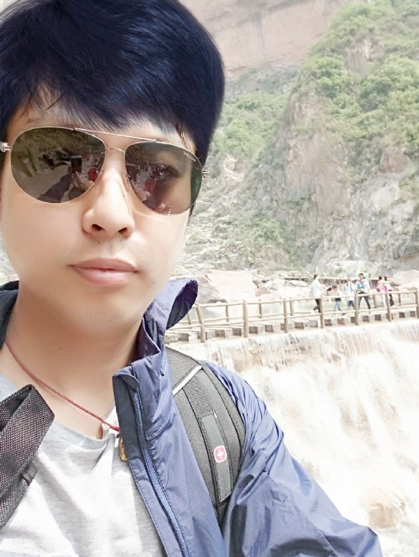 雅俗共赏的第一张照片--邯郸相亲服务中心