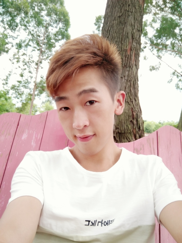 一觉睡到小时候的第一张照片--邯郸相亲服务中心