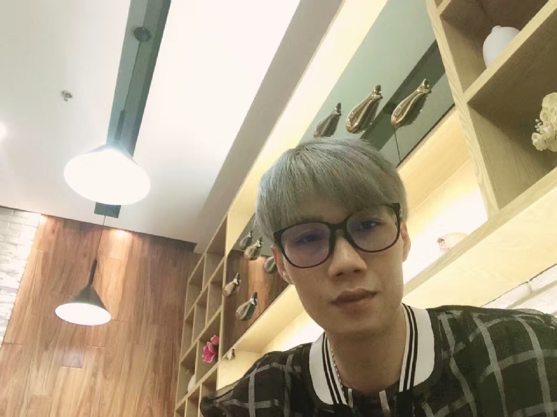 黄峰的第二张照片--邯郸相亲服务中心