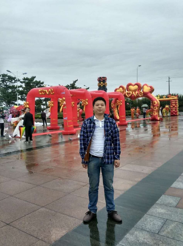 在奋斗的第三张照片--邯郸相亲服务中心