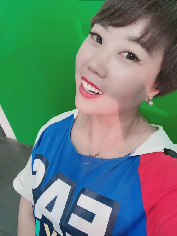 青青子衿的第一张照片--邯郸相亲服务中心