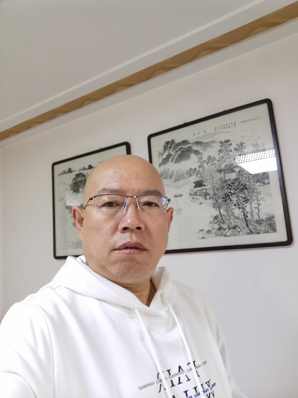 光头博士的第一张照片--邯郸相亲服务中心