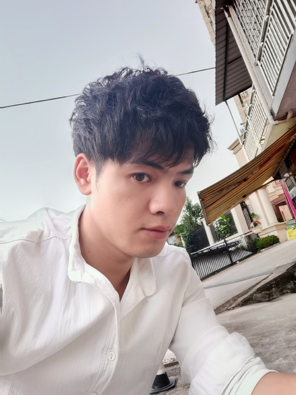 幕后老板的第一张照片--邯郸相亲服务中心