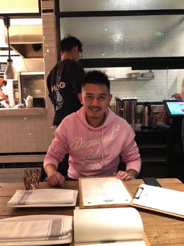 雪云飘的第一张照片--邯郸相亲服务中心