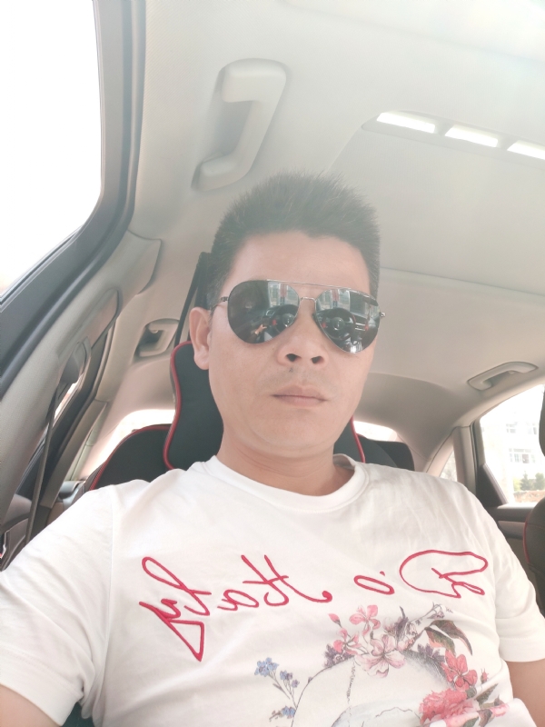 单身已久的第一张照片--邯郸相亲服务中心