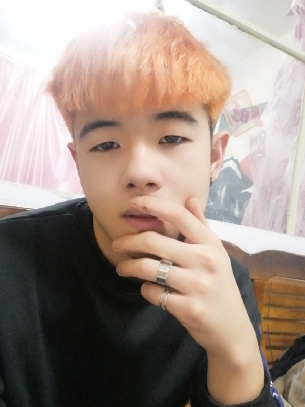 钟宇诗的第一张照片--邯郸相亲服务中心