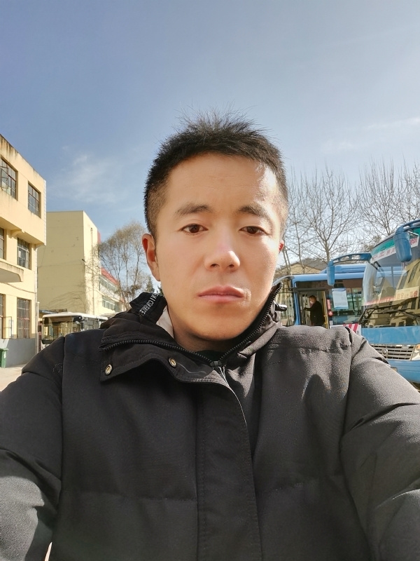 孤独的云的第三张照片--邯郸相亲服务中心