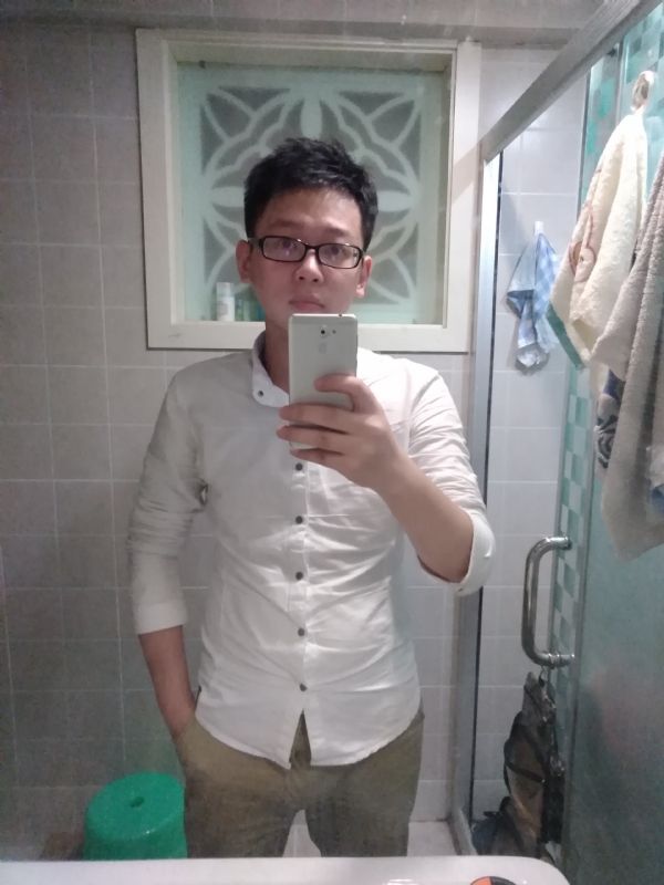 花谢魂伤的第一张照片--邯郸相亲服务中心