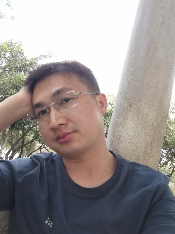 不如随风的第一张照片--邯郸相亲服务中心