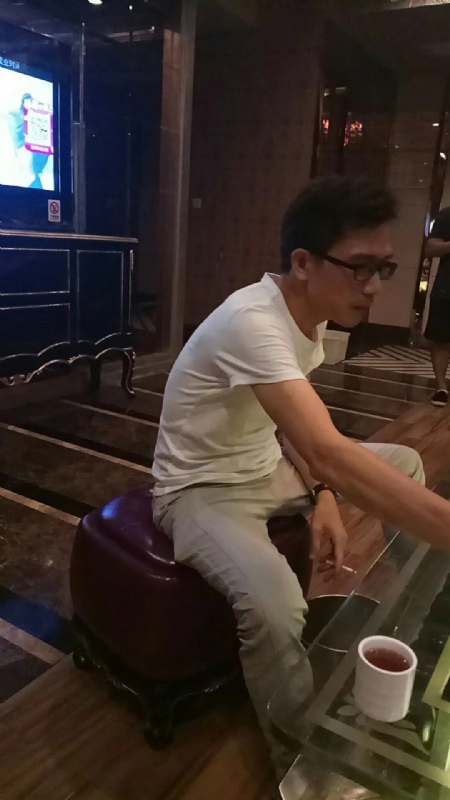 期待缘分的第一张照片--邯郸相亲服务中心