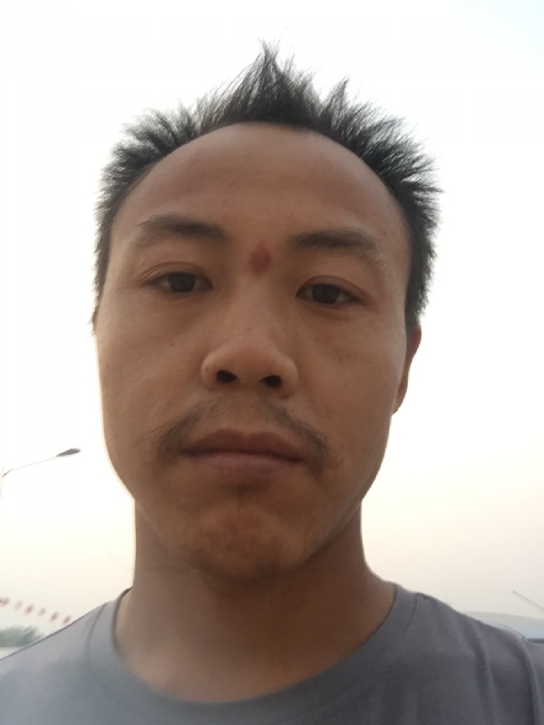 老曹的第一张照片--邯郸相亲服务中心