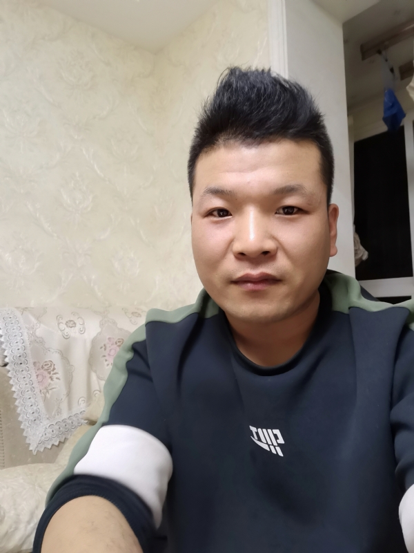 小猪猪的第一张照片--邯郸相亲服务中心