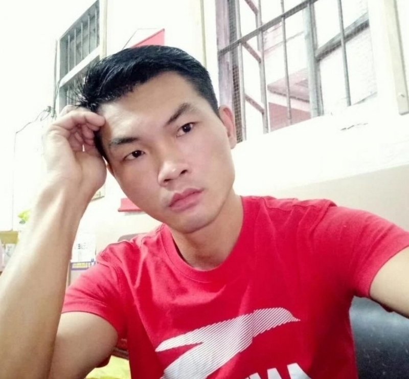 英俊的台灯的第一张照片--邯郸相亲服务中心