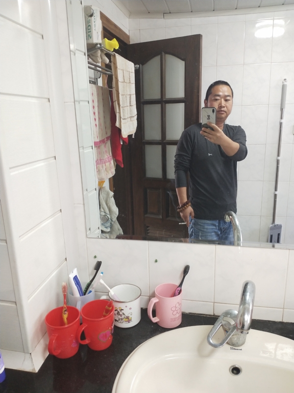 半世人间的第二张照片--邯郸相亲服务中心