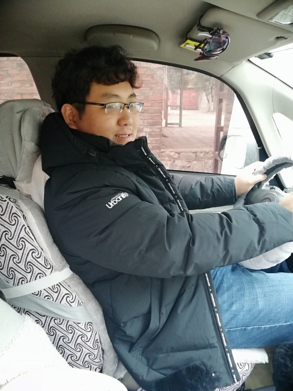 季末非陌的第一张照片--邯郸相亲服务中心