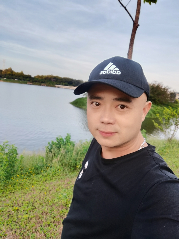 石头哥的第一张照片--邯郸相亲服务中心