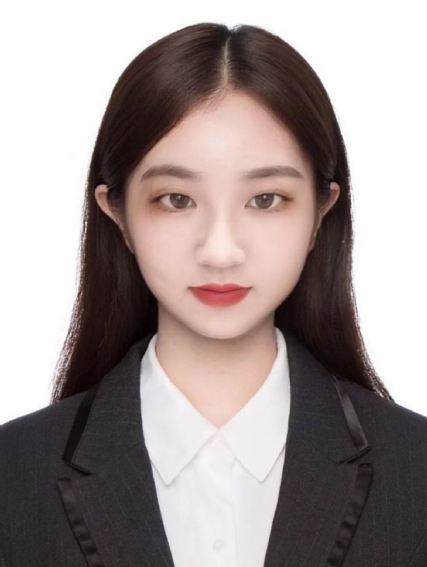 侧耳倾听的第一张照片--邯郸相亲服务中心