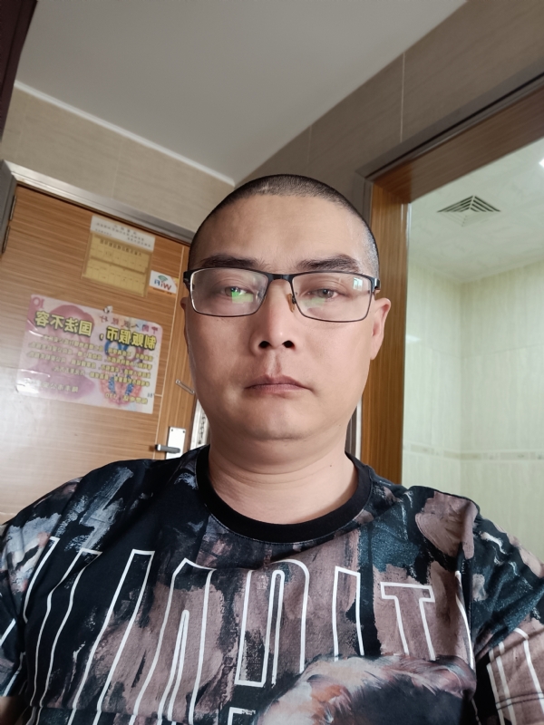 心梦无痕的第一张照片--邯郸相亲服务中心