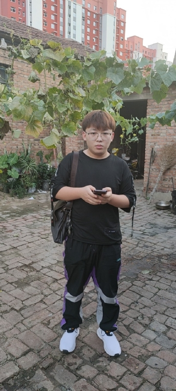 辛禹的第二张照片--邯郸相亲服务中心