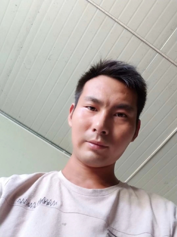 快乐肥宅水的第一张照片--邯郸相亲服务中心