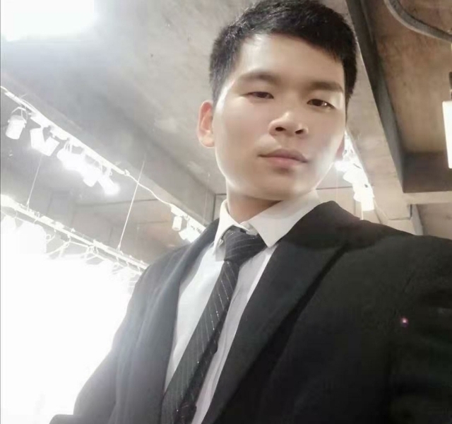 凌晨三点三分的第一张照片--邯郸相亲服务中心