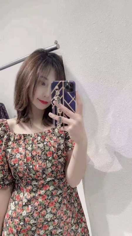 李月亮的第一张照片--邯郸相亲服务中心