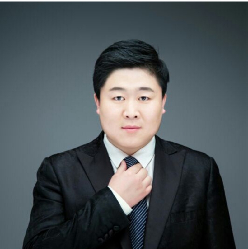 迷途小书童的第一张照片--邯郸相亲服务中心